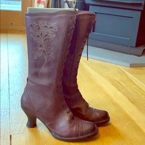 Neosens Purple lace up boots